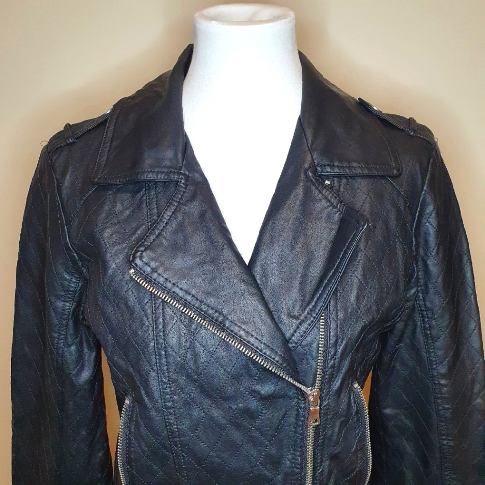 Women’s Decree Black Leather Jacket Large